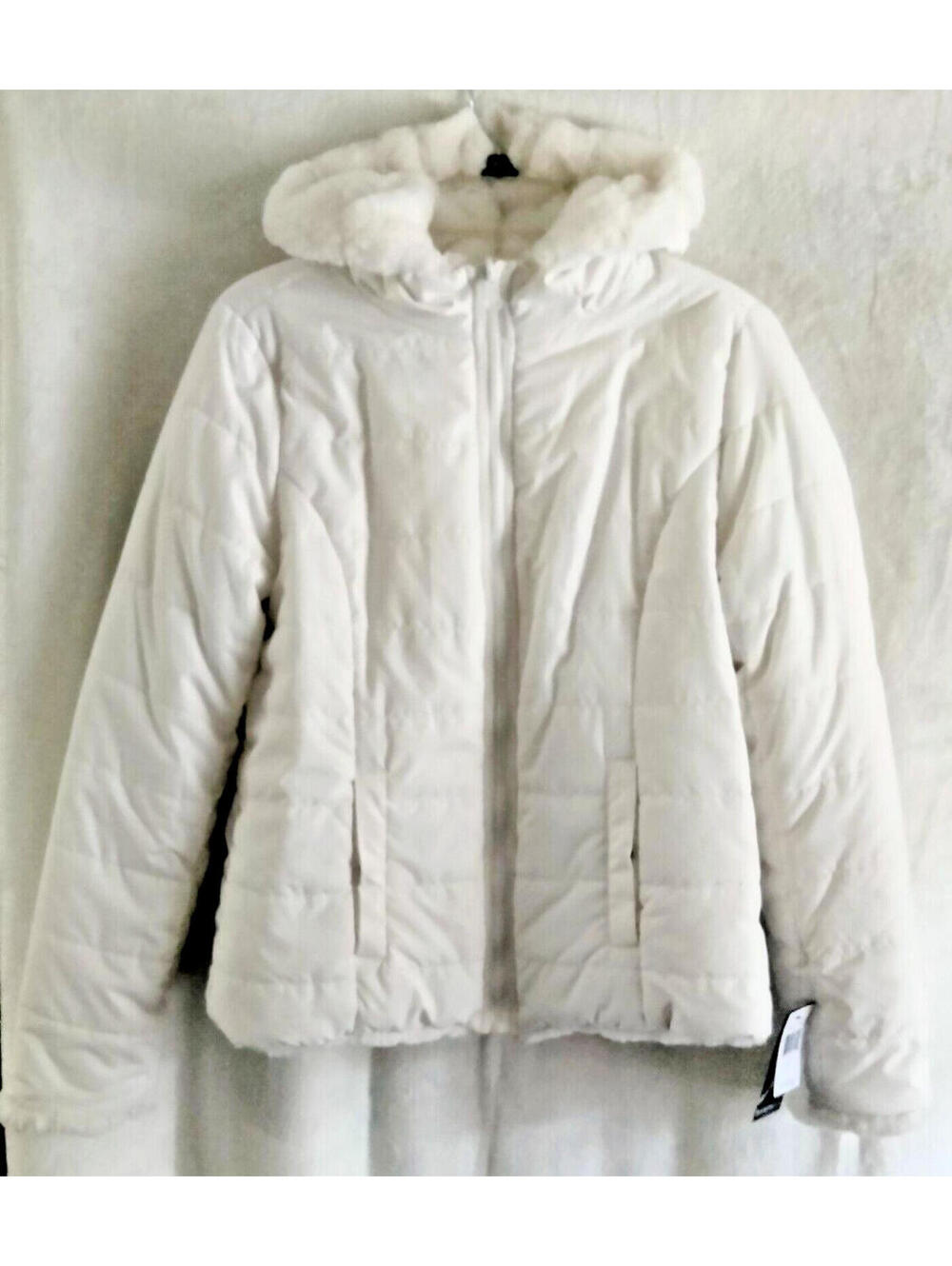 RAMPAGE women's reversible ivory puff and faux fur winter jacket size M *NWT*